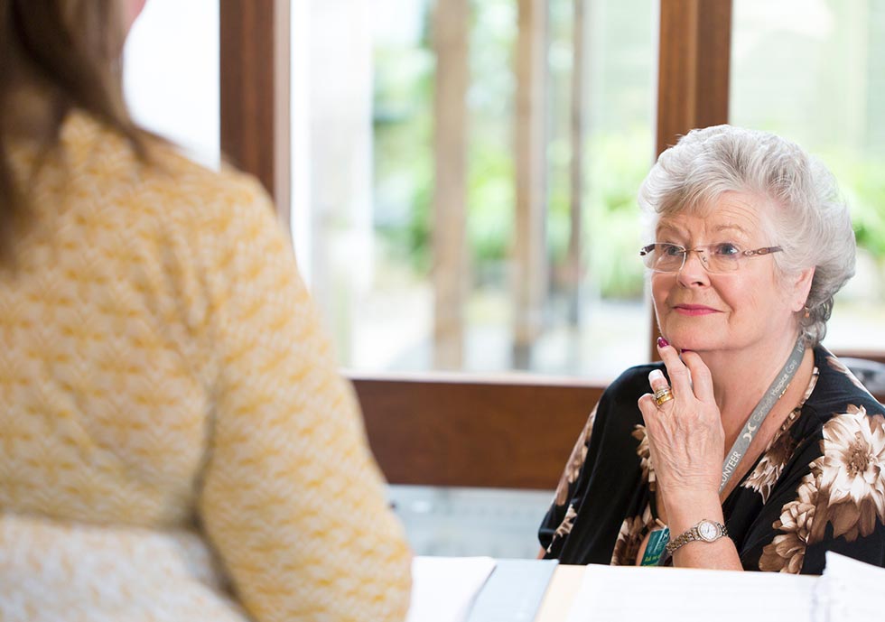 Visiting our hospices reception volunteer